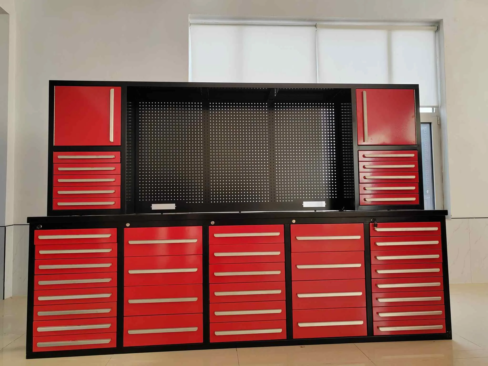 Қызыл жұмыс